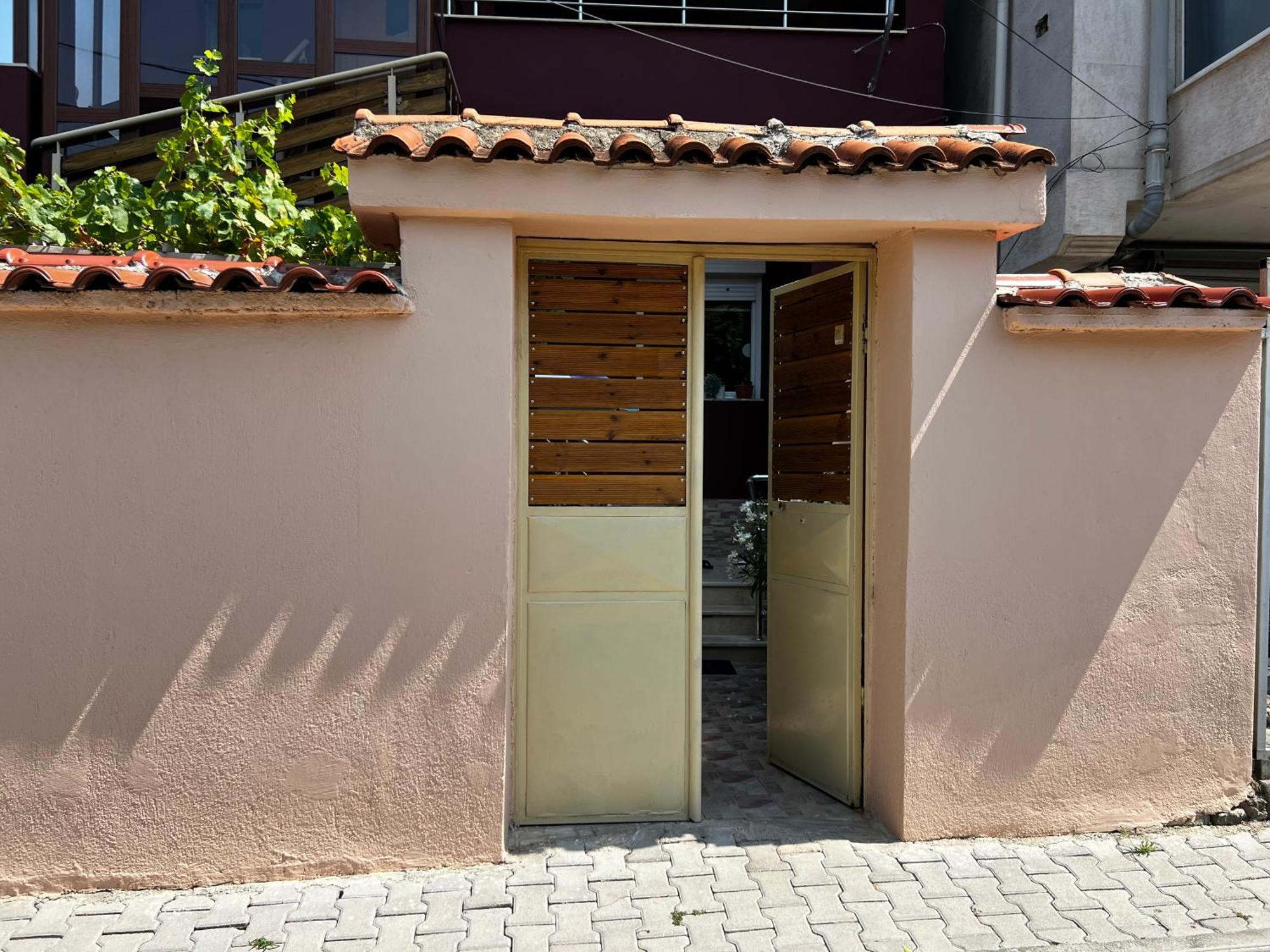 Retreat In The Centre Of Korce Lejlighed Eksteriør billede